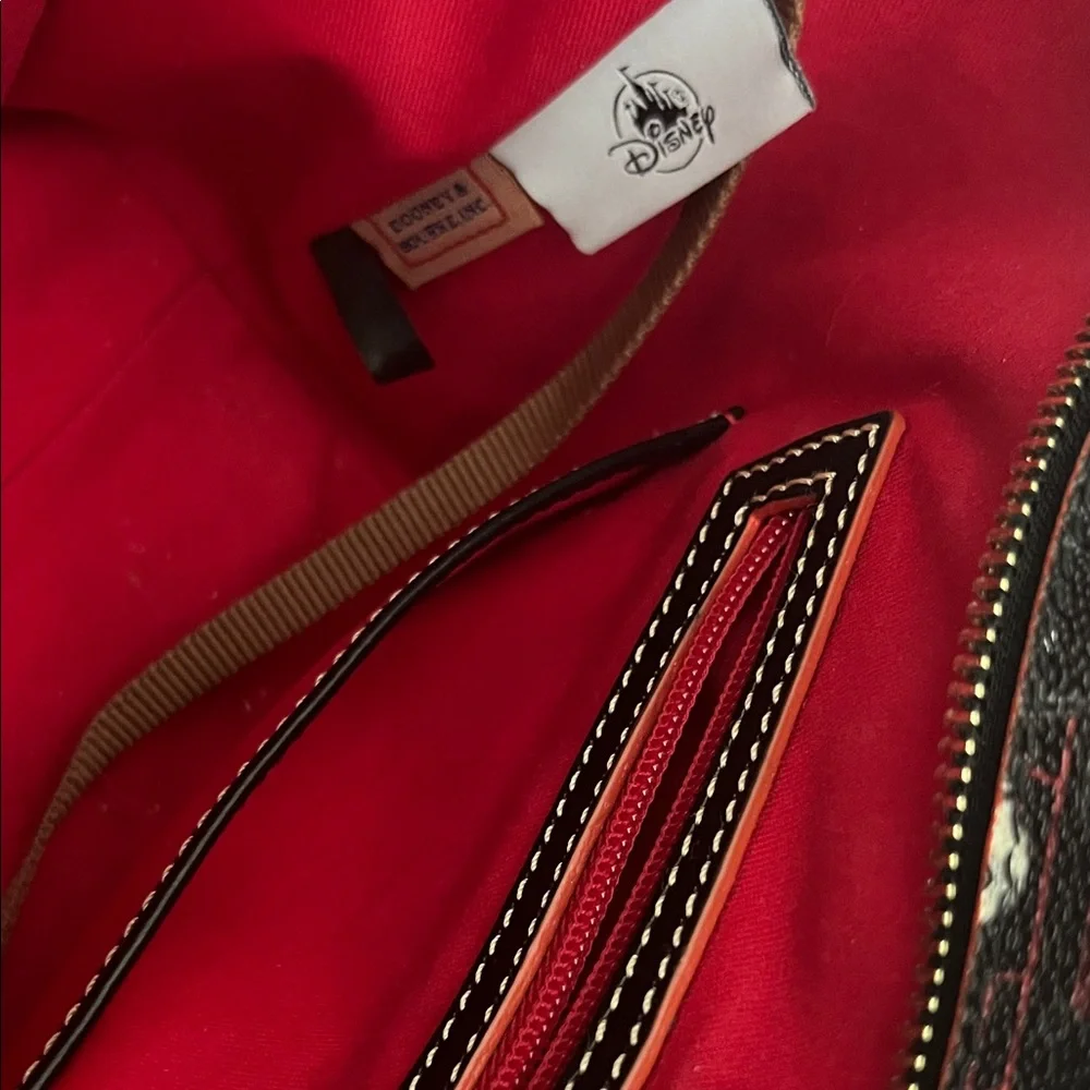 Dooney & Bourke Black and Red Graphic Tote Disney collaboration - Picture 4 of 5